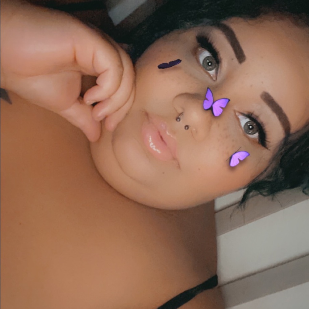 Meet your Posher, Jasmine